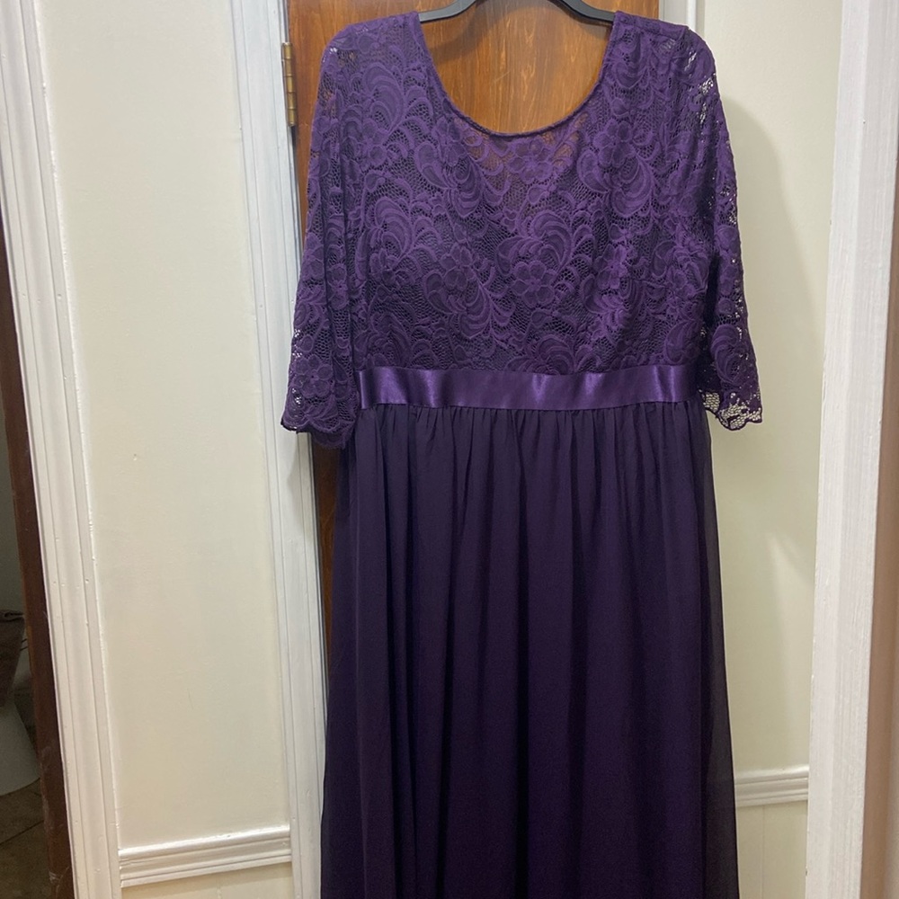 Plum floor length lace and chiffon formal dress. NWT